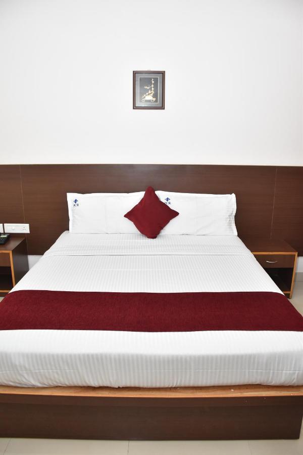 Hotel Pc Residency 迈索尔 外观 照片