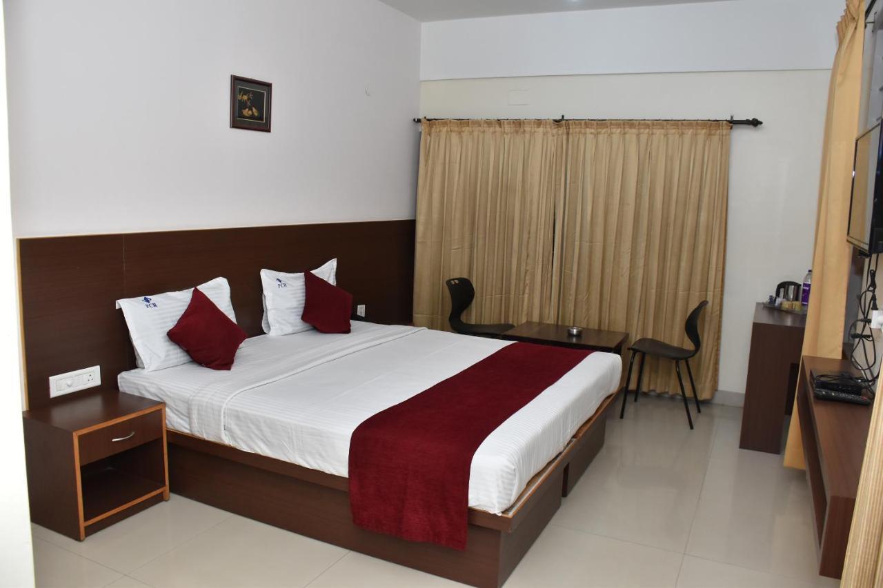 Hotel Pc Residency 迈索尔 外观 照片